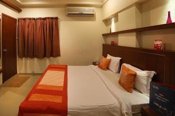 Oyo Rooms Mahanadu Road Vijayawāda Exterior photo